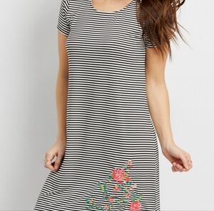 NWT 2X Maurices Black and White Striped Dress with Pink Floral Accents